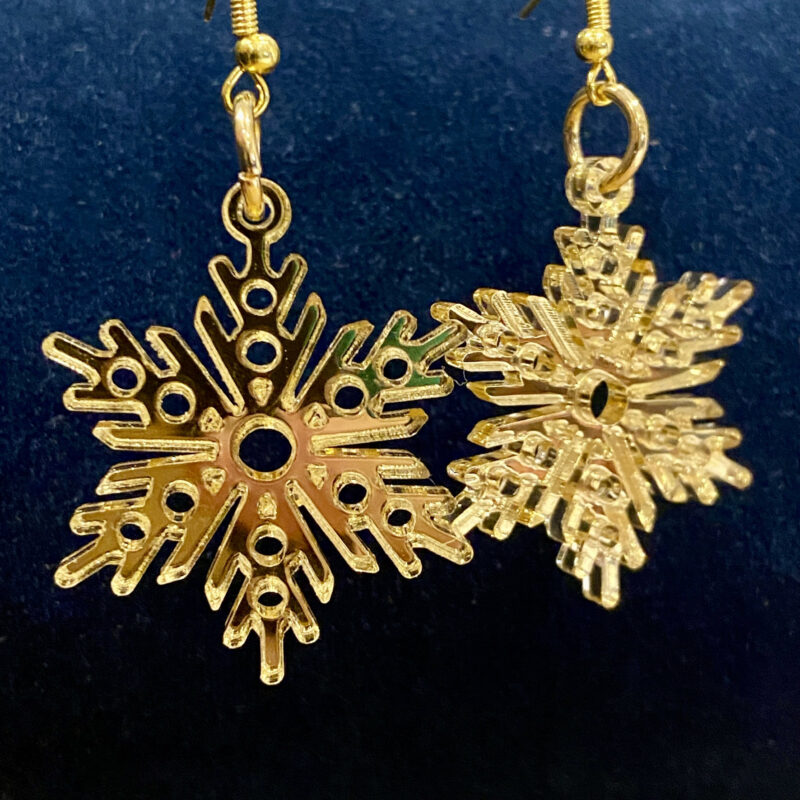 Gold mirror snowflake earring